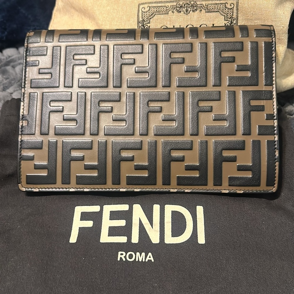 Fendi zucca Brown and Black print crossbody/Clutch with Gold Accent. - Picture 3 of 15